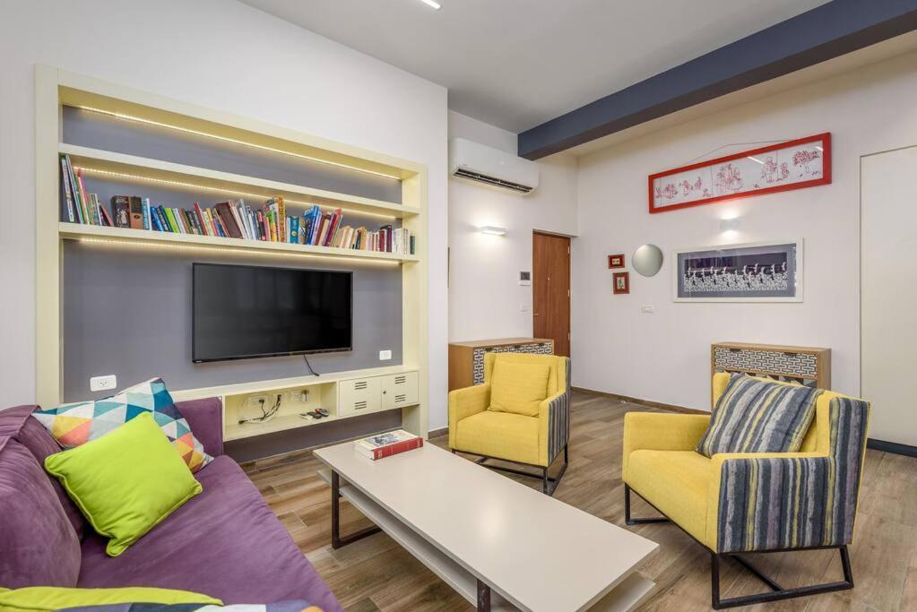 New Modern & Quiet 2br/2 Bath By Frishman Beach Tel Aviv-Jaffa